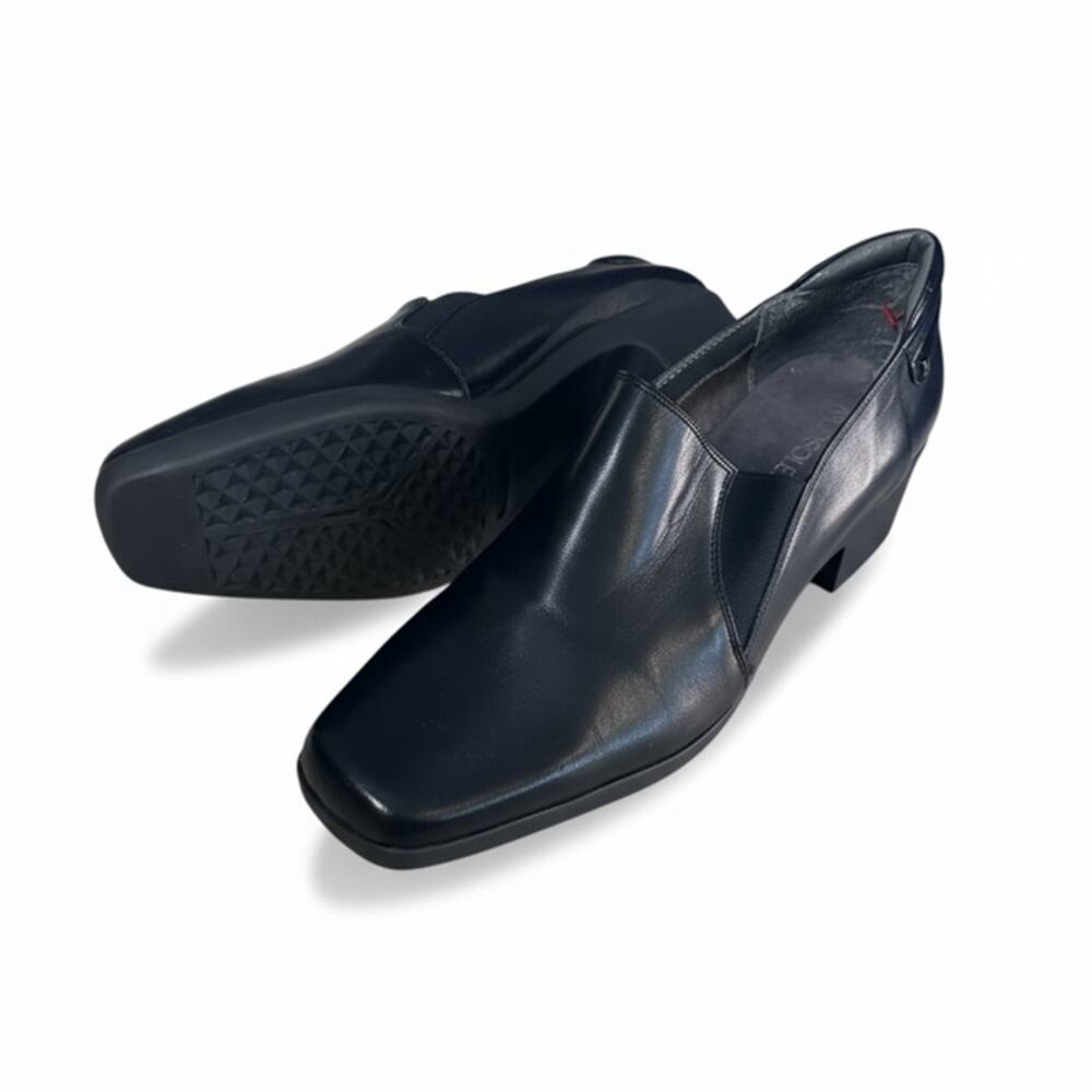 NWOT Aerosoles Women’s Black Leather Slip-On Loafers – Size 10